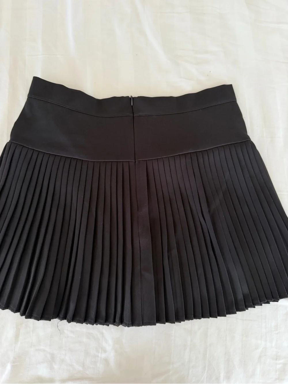 Dior Black Pleated Mini Skirt with Gold D Emblem - Picture 6 of 9